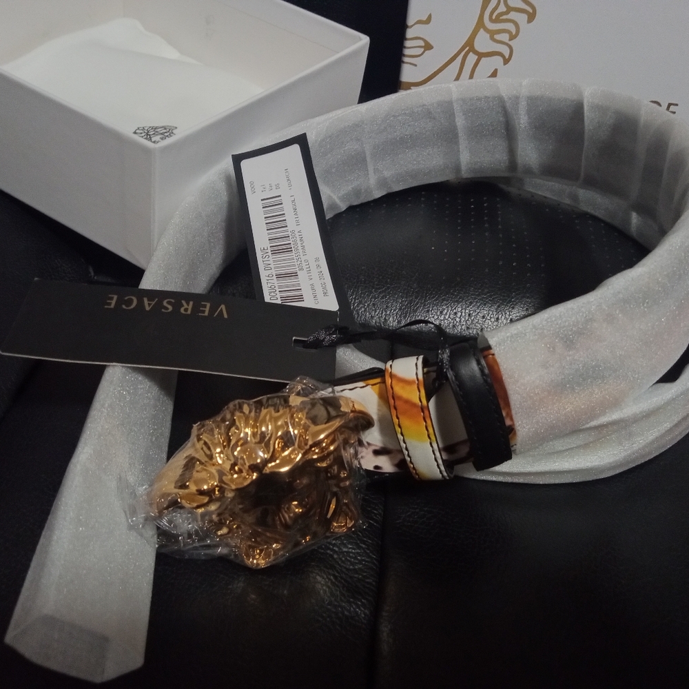 Versace Belt - Picture 9 of 11